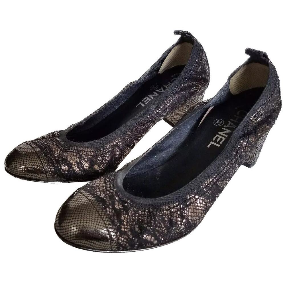 CHANEL Black Gold Metallic Cap Toe Stretchy Block Heel Pumps IT 40 - Picture 7 of 16